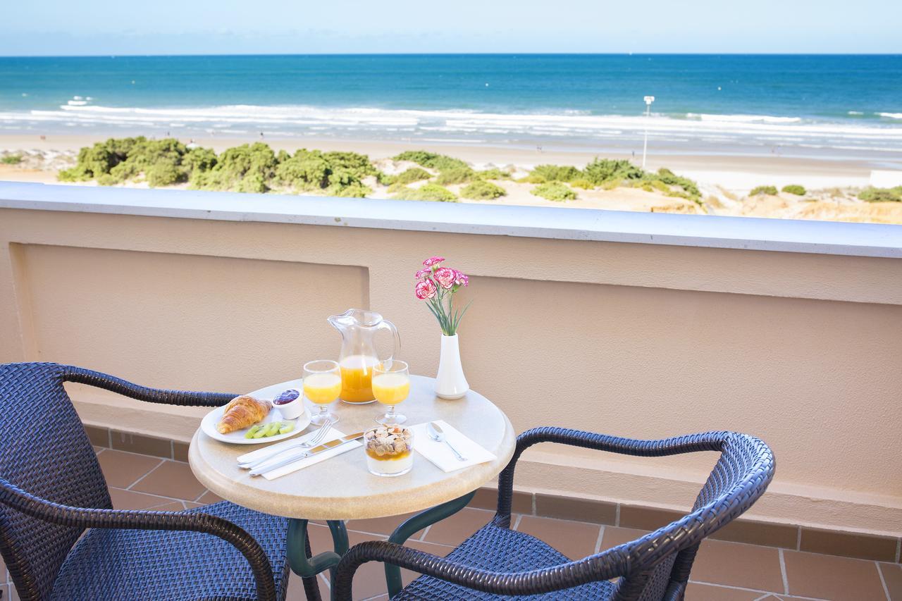Hipotels Playa La Barrosa - Adults Only Chiclana de la Frontera Ngoại thất bức ảnh